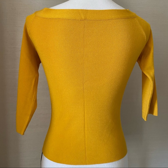 off-shoulder sweater in yellow - Picture 2 of 2